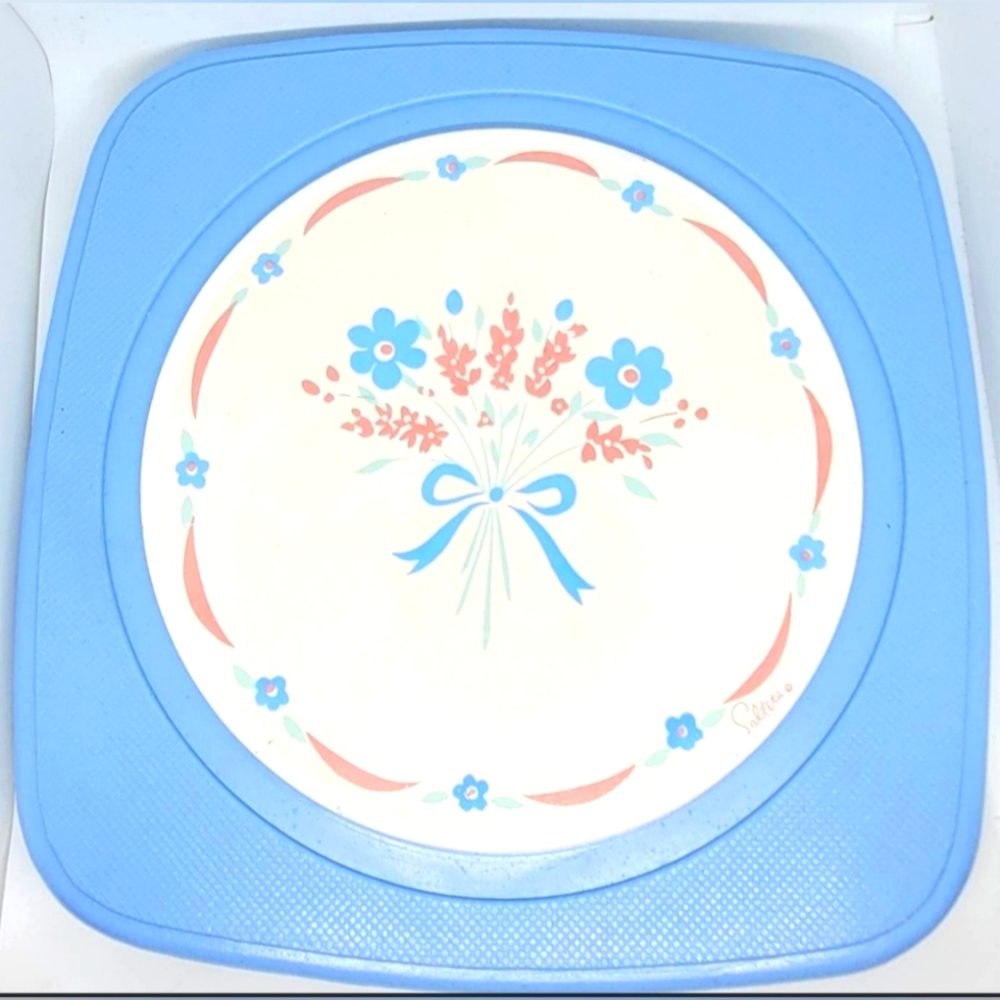 Trivets, kitchen trivet, trivet, large trivet, cookware, footed trivet, vintage